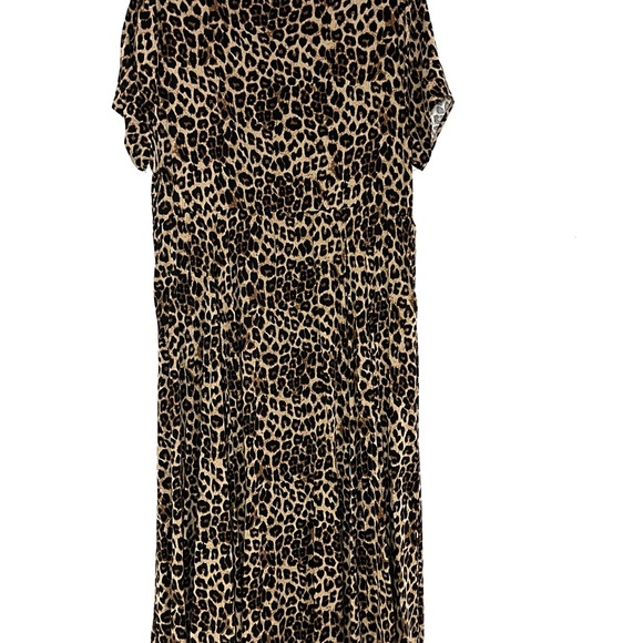 Torrid Leopard Button-Front Dress Size 2 - Picture 9 of 12
